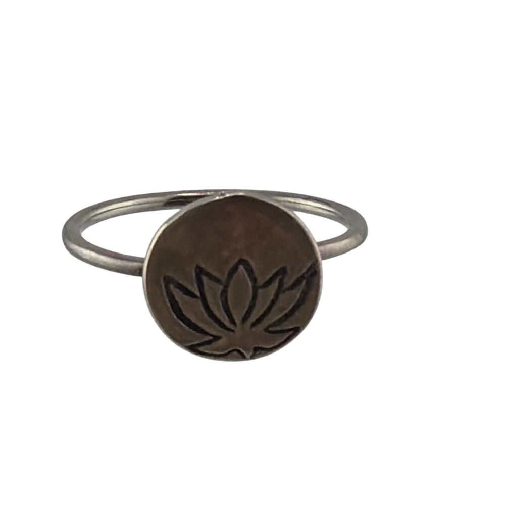 NEW Sterling Silver Artisan Lotus Flower Etched Ring Size 5 Stackable Boho Rings